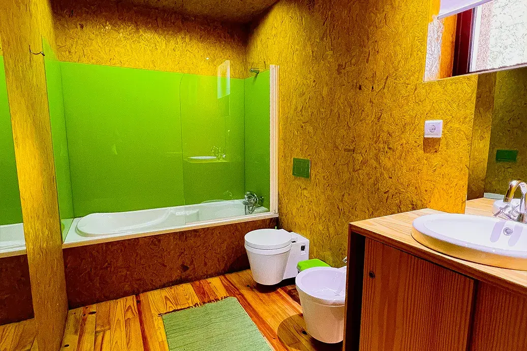Salle de bains avec baignoire, Casa BEL